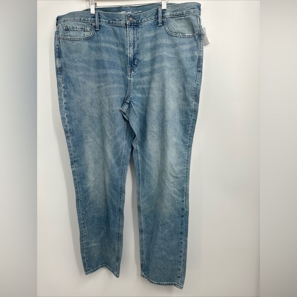 Old Navy Men’s Jeans Size 44 X 34 Medium Blue NWT - Picture 1 of 3